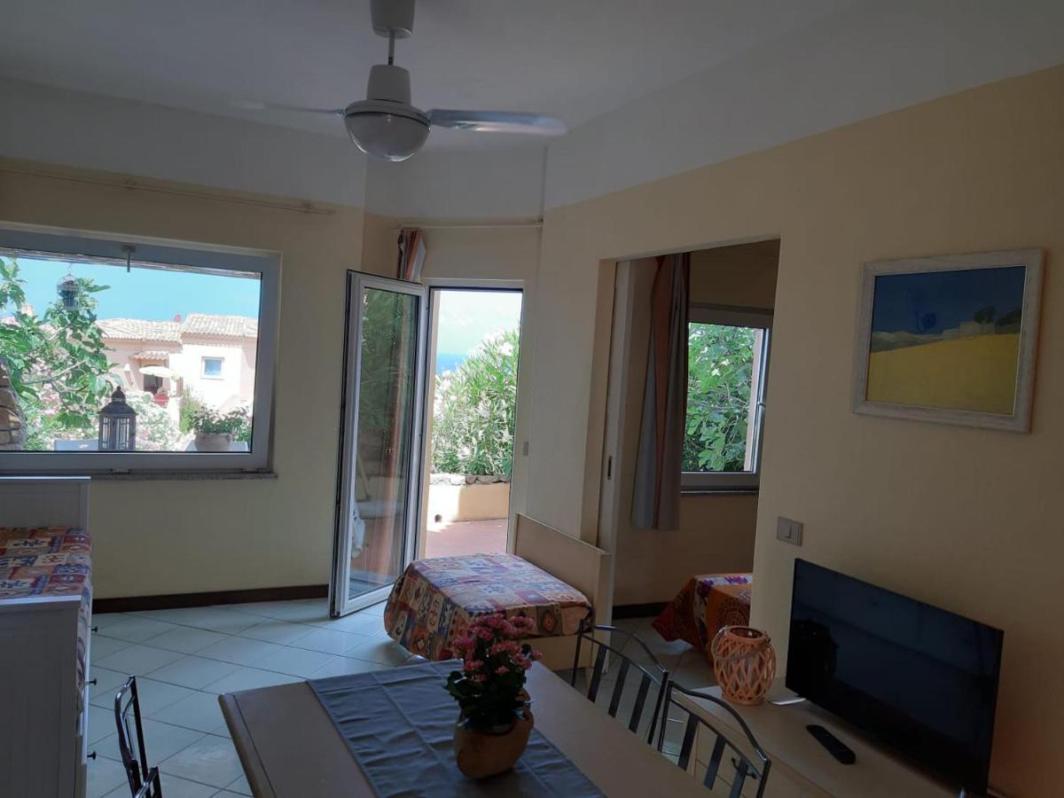 Appartamento Panoramico Calarossa Sardegna 이솔라 로사 외부 사진