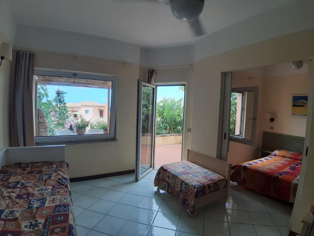 Appartamento Panoramico Calarossa Sardegna 이솔라 로사 외부 사진