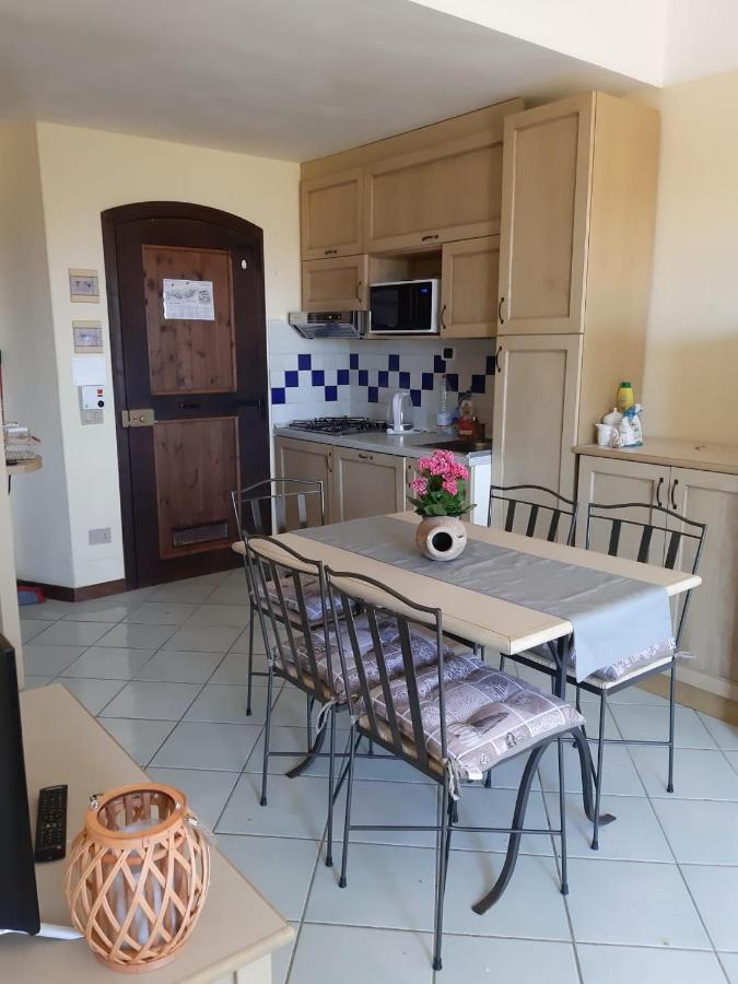 Appartamento Panoramico Calarossa Sardegna 이솔라 로사 외부 사진