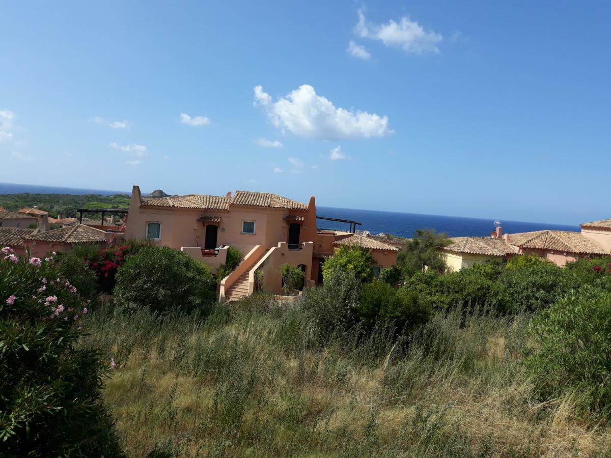 Appartamento Panoramico Calarossa Sardegna 이솔라 로사 외부 사진